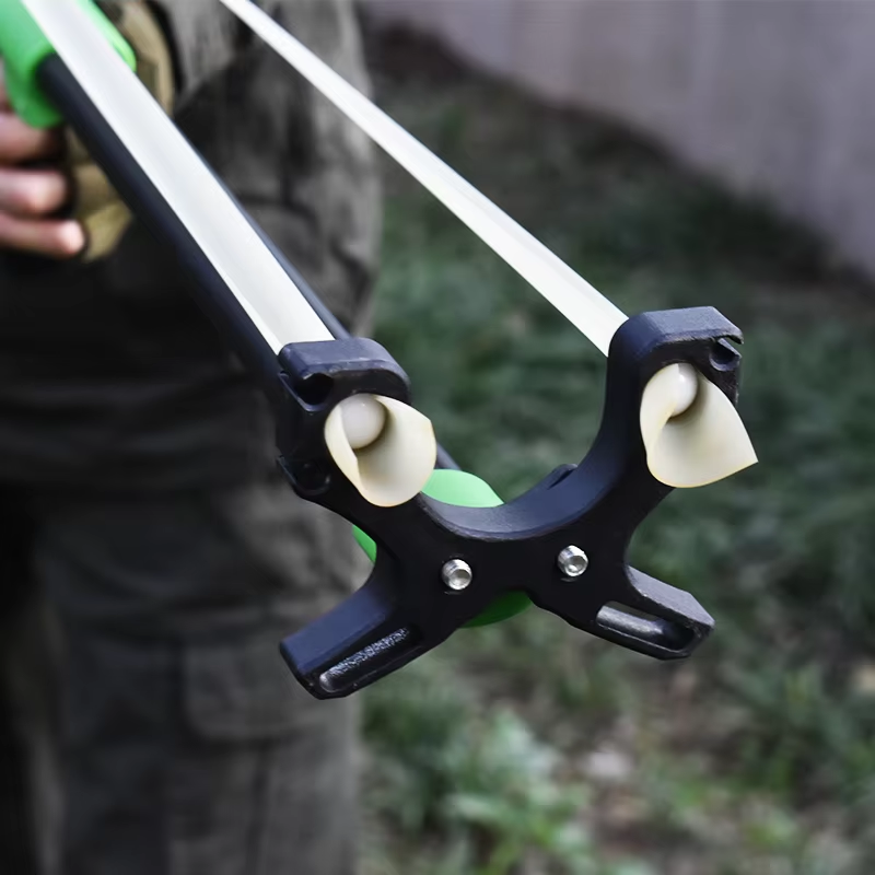 Slingshot rétractable puissant - Power Tools Professional avis et prix